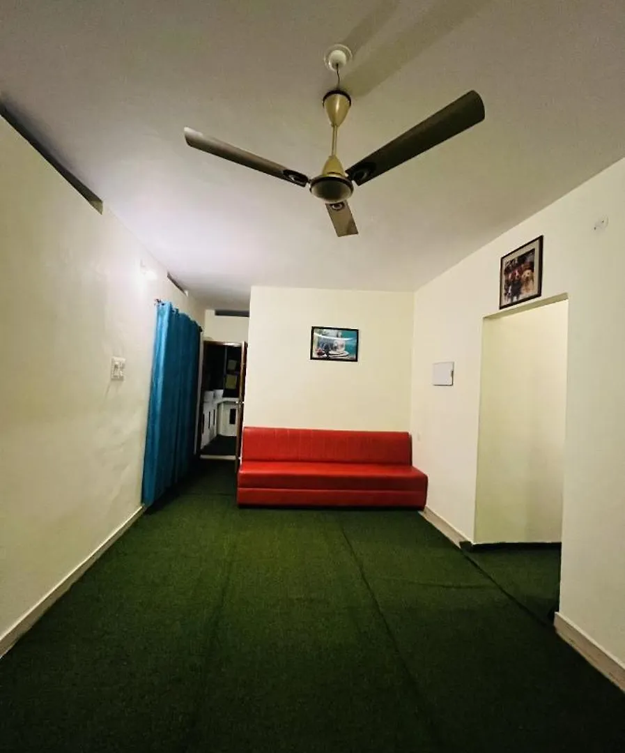 Homestay Red Poppy Apartment Varkala