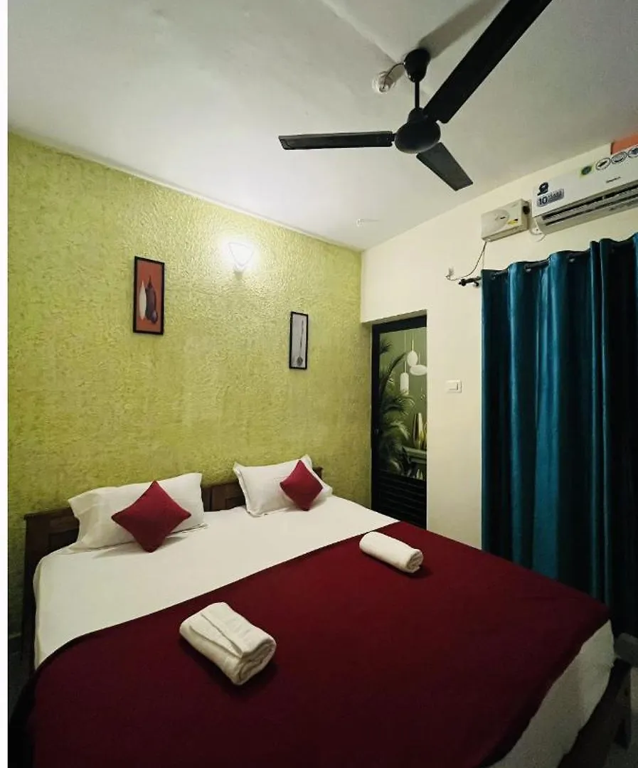Red Poppy Apartment Varkala